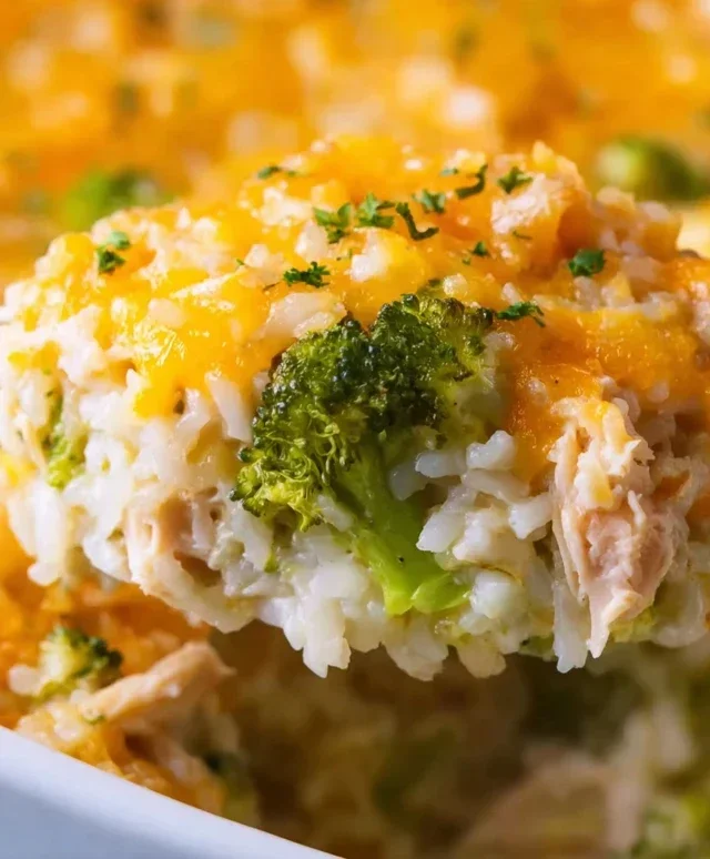 Creamy Chicken Broccoli Rice Cheese Casserole
